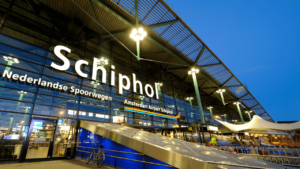 オランダ・スキポール空港｜CO2排出削減に向けてプライベートジェットを禁止